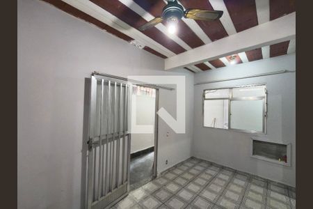 Sala de casa de condomínio para alugar com 1 quarto, 75m² em Taquara, Rio de Janeiro