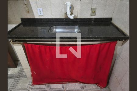 Cozinha de casa de condomínio para alugar com 1 quarto, 75m² em Taquara, Rio de Janeiro