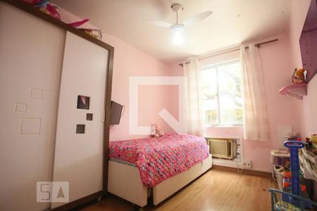 Quarto de apartamento para alugar com 2 quartos, 56m² em Taquara, Rio de Janeiro