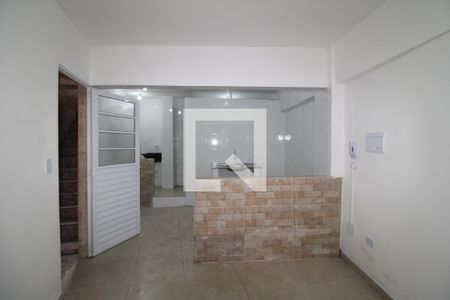 Sala / Cozinha de apartamento para alugar com 1 quarto, 24m² em Sítio do Mandaqui, São Paulo