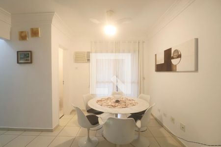 Sala de apartamento para alugar com 2 quartos, 85m² em Jardim Las Palmas, Guarujá