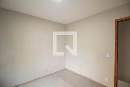 Quarto 2 de casa para alugar com 2 quartos, 53m² em Colubandê, São Gonçalo
