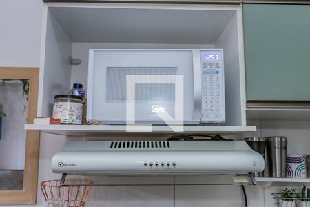Sala, cozinha e área de serviço de apartamento para alugar com 2 quartos, 34m² em Jardim Iris, São Paulo