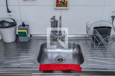 Sala, cozinha e área de serviço de apartamento para alugar com 2 quartos, 34m² em Jardim Iris, São Paulo