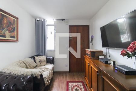 Sala de apartamento à venda com 3 quartos, 56m² em Conjunto Residencial José Bonifácio, São Paulo