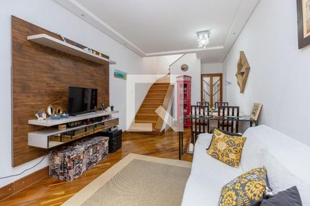 Casa à venda com 4 quartos, 131m² em Jardim Aeroporto, São Paulo