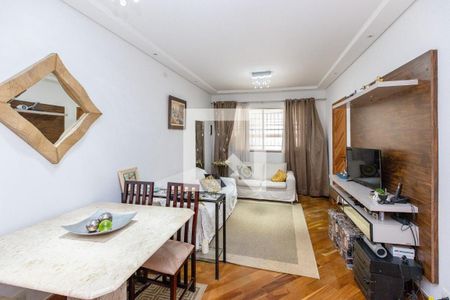 Casa à venda com 4 quartos, 131m² em Jardim Aeroporto, São Paulo