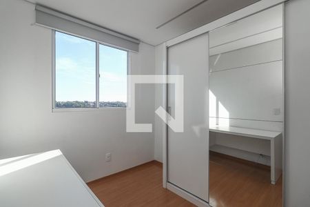 Quarto de apartamento para alugar com 2 quartos, 45m² em Santa Fe, Porto Alegre
