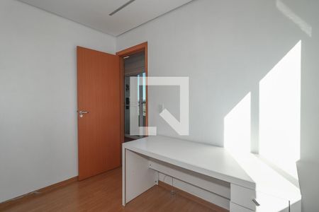 Quarto de apartamento para alugar com 2 quartos, 45m² em Santa Fe, Porto Alegre