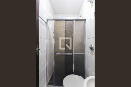 Banheiro de casa para alugar com 1 quarto, 40m² em Vila Corberi, São Paulo
