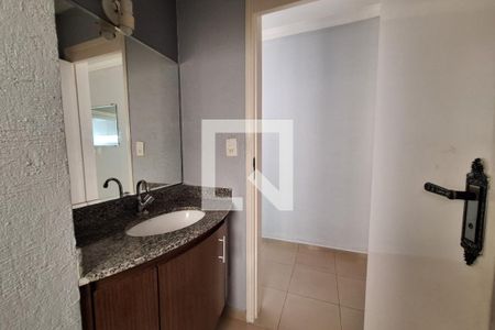 Lavabo de casa para alugar com 4 quartos, 212m² em Paraíso, Santo André