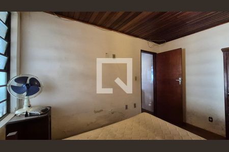 Suíte de casa à venda com 5 quartos, 411m² em Vila Santa Teresa, Santo André