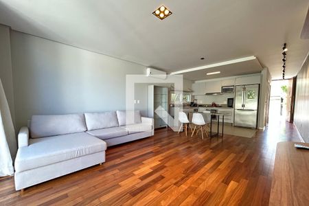 Sala de casa para alugar com 3 quartos, 140m² em Lagoa da Conceição, Florianópolis