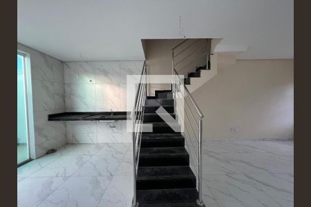 Casa à venda com 3 quartos, 130m² em Copacabana, Belo Horizonte