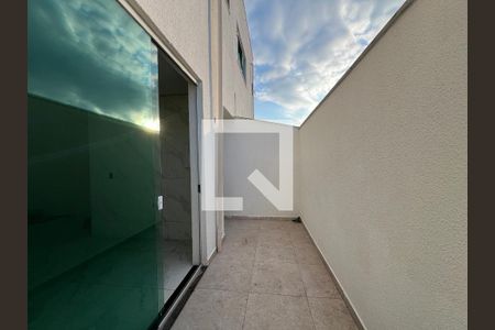 Casa à venda com 3 quartos, 130m² em Copacabana, Belo Horizonte