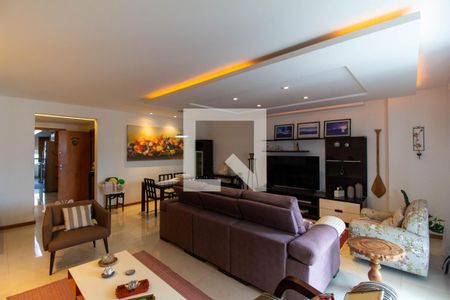 Apartamento à venda com 4 quartos, 190m² em Icaraí, Niterói