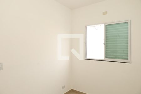 Quarto 1 de casa de condomínio para alugar com 2 quartos, 70m² em Jardim Lucinda, São Paulo