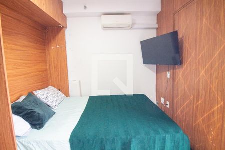 Sala / Quarto - Studio de kitnet/studio à venda com 1 quarto, 27m² em Santo Amaro, São Paulo