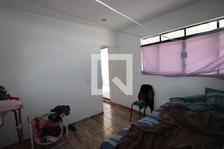 Quarto 1 de casa à venda com 7 quartos, 200m² em Jardim Guaianazes, São Paulo