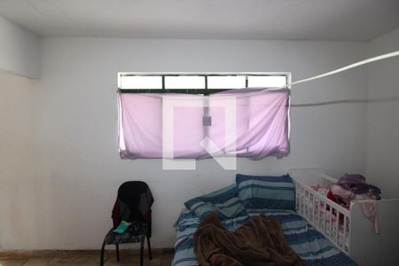 Quarto 1 de casa à venda com 7 quartos, 200m² em Jardim Guaianazes, São Paulo