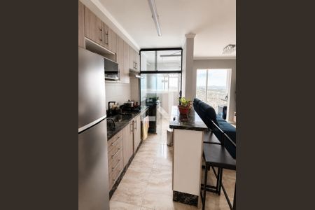 Cozinha de apartamento à venda com 2 quartos, 46m² em Quitaúna, Osasco
