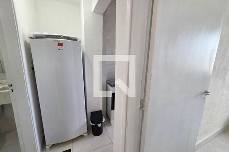 Sala de apartamento para alugar com 1 quarto, 51m² em Vila Tupi, Praia Grande