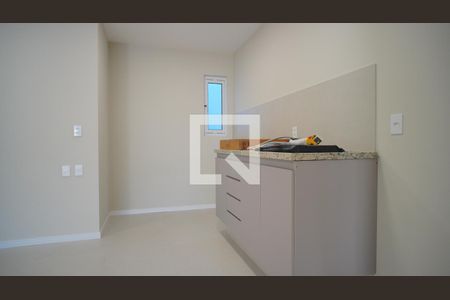 Cozinha e Área de Serviço de apartamento à venda com 1 quarto, 50m² em Passo D’areia, Porto Alegre