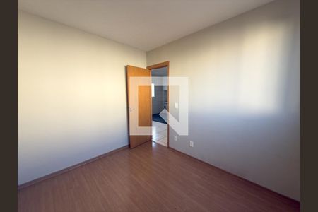Quarto 1 de apartamento para alugar com 2 quartos, 44m² em Chacaras Reunidas Santa Terezinha, Contagem