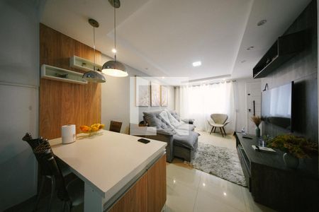 Sala de casa de condomínio para alugar com 2 quartos, 72m² em Vila Ré, São Paulo