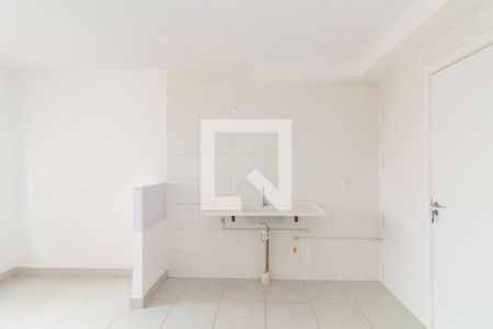 Sala/Cozinha de apartamento para alugar com 2 quartos, 32m² em Fazenda Aricanduva, São Paulo