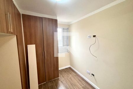 Quarto 2 de apartamento para alugar com 3 quartos, 56m² em Itaquera, São Paulo