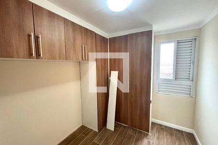 Quarto 2 de apartamento para alugar com 3 quartos, 56m² em Itaquera, São Paulo