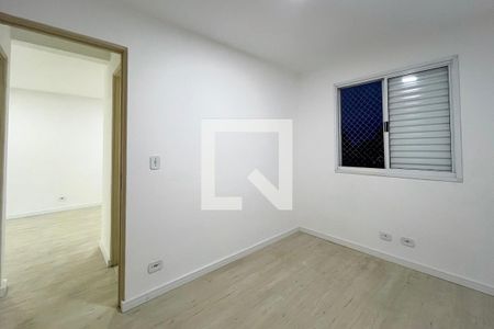 Quarto 1 de apartamento para alugar com 2 quartos, 50m² em Taboão, São Paulo