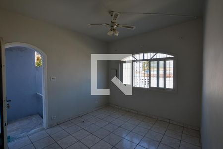 SALA de casa à venda com 4 quartos, 250m² em Jardim São Jorge, São Paulo