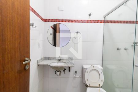 Banheiro de casa à venda com 2 quartos, 80m² em Hípica, Porto Alegre