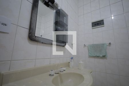 Banheiro de casa à venda com 3 quartos, 300m² em Parque Oratório, Santo André