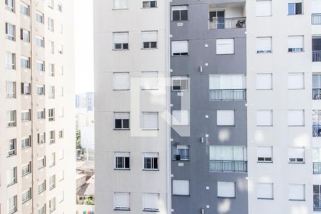 Vista da Sala de apartamento à venda com 2 quartos, 42m² em Jardim Tupanci, Barueri