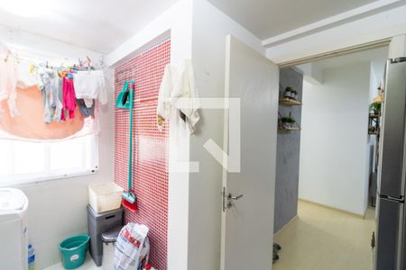 Cozinha e Área de Serviço de apartamento à venda com 3 quartos, 85m² em Santo Antônio, Porto Alegre