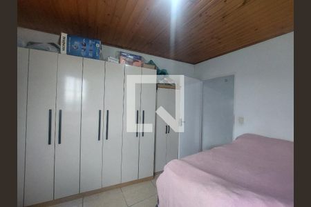 Quarto 2 de casa para alugar com 2 quartos, 45m² em Jardim Morais Prado, São Paulo
