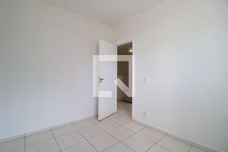 Quarto 1 de apartamento para alugar com 2 quartos, 50m² em Shopping Park, Uberlândia