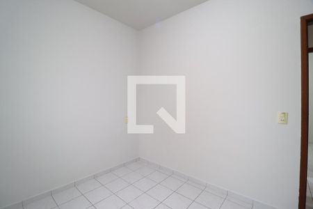 Quarto 1 de apartamento para alugar com 2 quartos, 54m² em Santa Mônica, Uberlândia