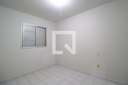 Quarto 2 de apartamento para alugar com 2 quartos, 54m² em Santa Mônica, Uberlândia