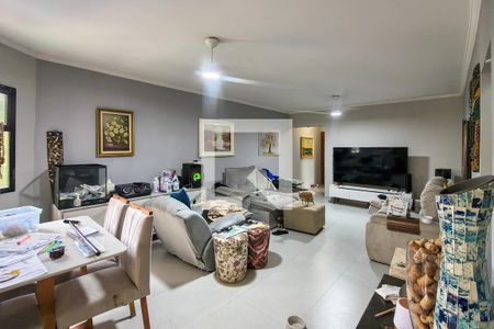 Sala de apartamento para alugar com 2 quartos, 93m² em Vila Tupi, Praia Grande