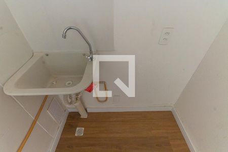 Sala/Cozinha e Área de serviço de apartamento para alugar com 2 quartos, 33m² em Vila Matilde, São Paulo