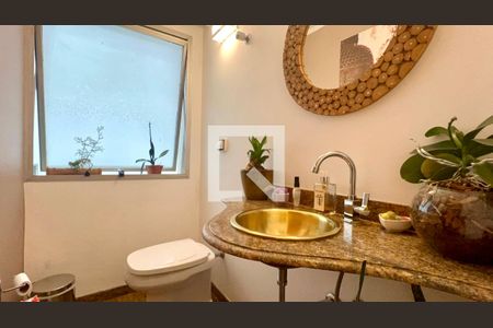 Lavabo de apartamento à venda com 3 quartos, 170m² em Jardim Paulista, São Paulo