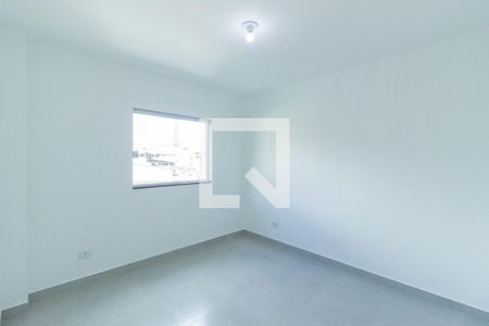 Quarto 2 de apartamento para alugar com 2 quartos, 64m² em Vila Zat, São Paulo