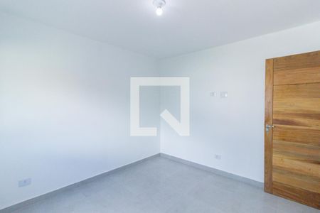 Quarto 2 de apartamento para alugar com 2 quartos, 64m² em Vila Zat, São Paulo