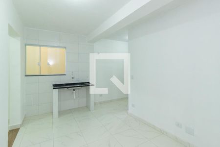 Sala/Cozinha de apartamento para alugar com 1 quarto, 50m² em Vila Zat, São Paulo
