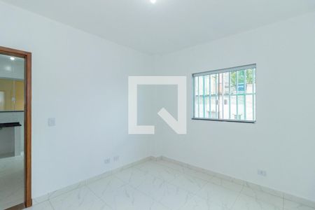 Quarto 1 de apartamento para alugar com 2 quartos, 60m² em Vila Zat, São Paulo