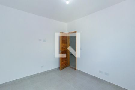 Quarto 2 de apartamento para alugar com 2 quartos, 60m² em Vila Zat, São Paulo
